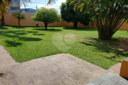 Área de lazer no Jardim Cruzeiro do Sul.