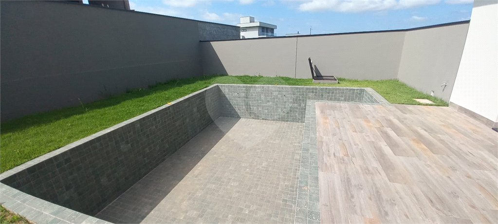 Casa Tipo Sobrado no Condomínio Santa Isabel - Louveira/SP