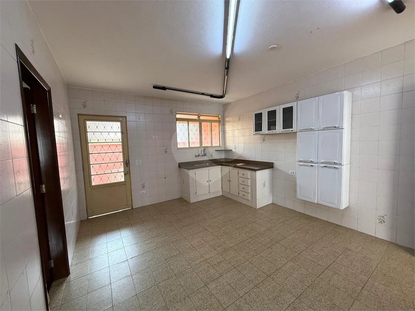 Excelente Casa de Esquina na Vila Monteiro – Oportunidade para Moradia ou Comércio