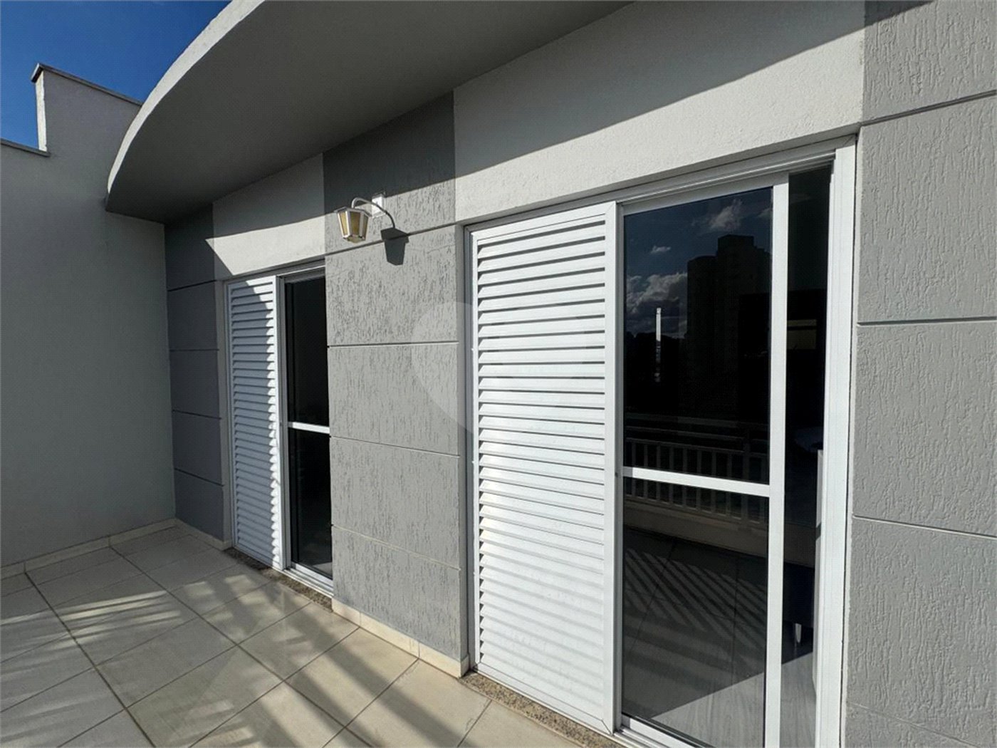 Casa à Venda com 225m² – Ampla e Bem Localizada - Estuda permuta.