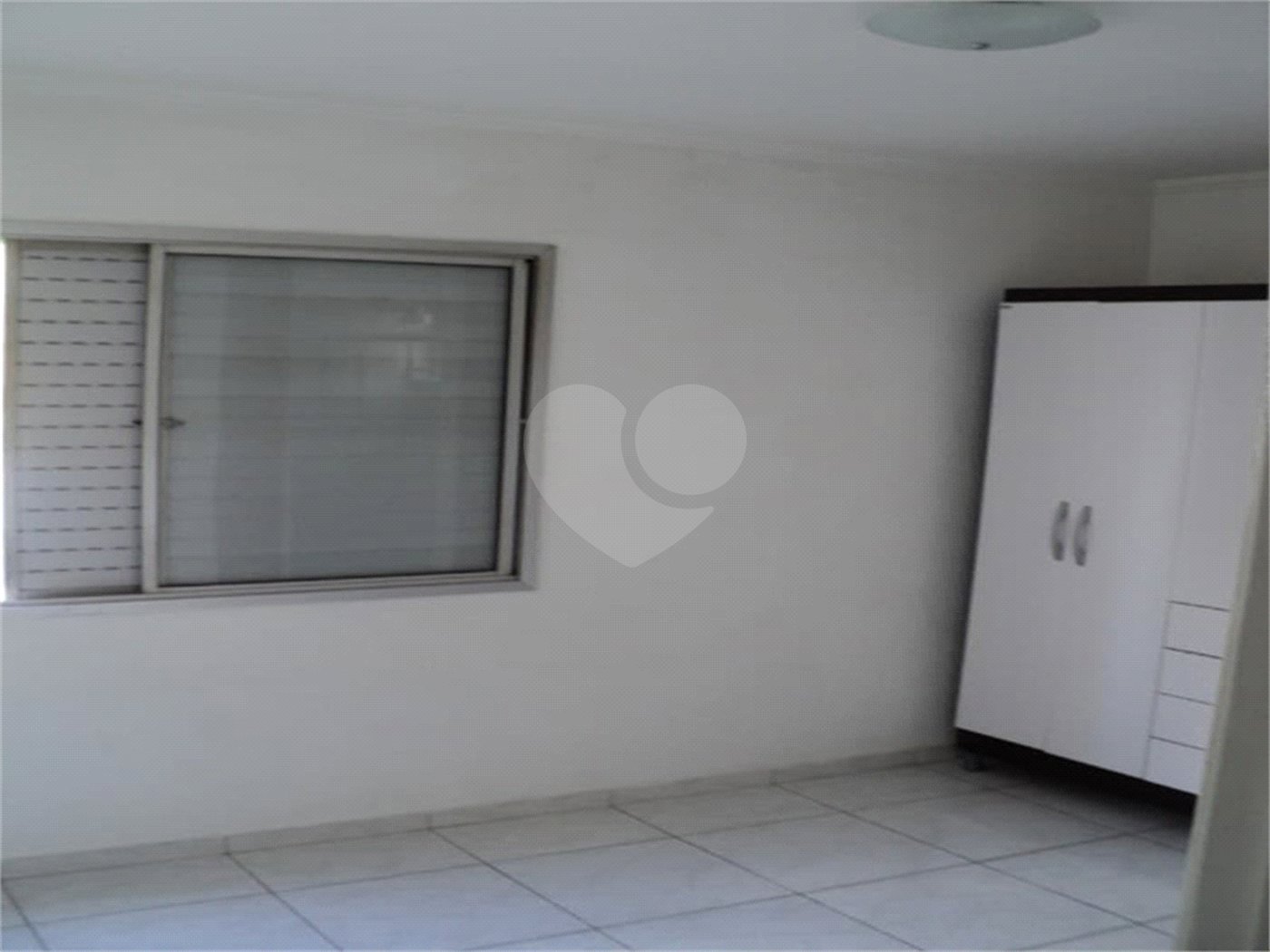 Apartamento com 32m² na região da Bela Vista em São Paulo - SP.