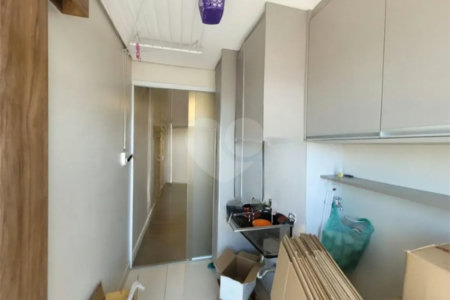 Apartamento à venda com 3 quartos, sendo 2 suítes, em Cambuci, São Paulo, SP