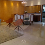 CASA A VENDA NO BAIRRO VISTA VERDE COM 3 DORMITORIOS, 3 SUITES, 3 VAGAS, METRAGEM 316M², SJC