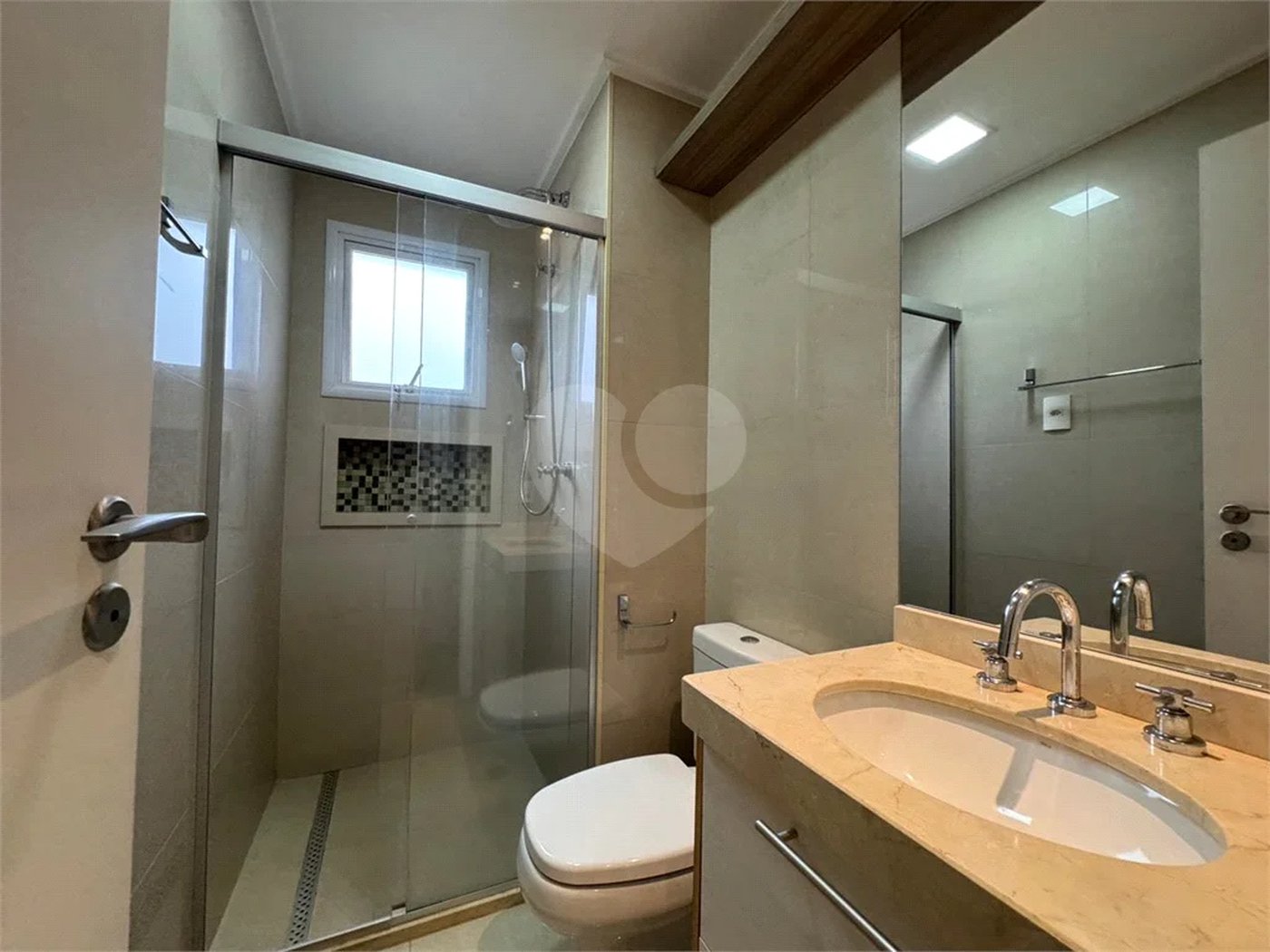 Santana Alto Padrão/Porteira Fechada, Apto. 260 m² 4 Suítes, 5 vagas 2 depósitos privativos