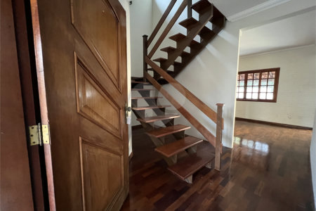 CASA COM 3 QUARTOS NO CONDOMÍNIO GRAND VILLE