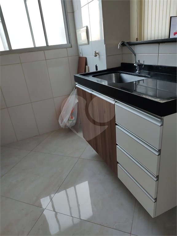 Apartamento no condomínio Monte Everest dispondo de 48m²