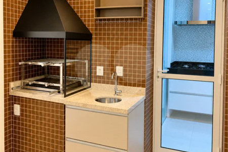 Apartamento à venda no Condomínio Family Garden, Chácara Inglesa, SBC, com 127 m², 3 suítes, varanda gourmet com churrasqueira a carvão, móveis planejados, ar-condicionado, 2 vagas cobertas e lazer completo.
