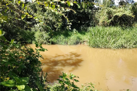 Área rural em Piracaia com 3.289 metros, ótima para chácara, as margens do rio Cachoeira