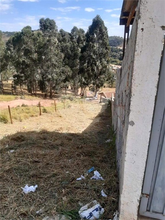Terreno em Bom Jesus dos Perdões com 290 metros, excelente localização, pronto para construir