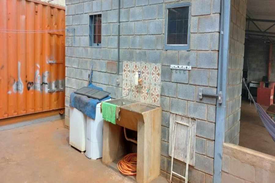 Chácara à venda com 4 quartos, sendo 1 suíte,  em Jardim dos Ipês, Brodowski, SP
