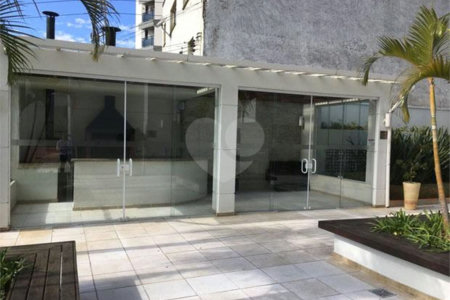 Apartamento Condominio Clube em Pinheiros com 90 m² Útil com 3 dormitórios sendo 1 suíte com 1 Vagas