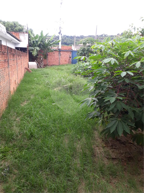 Terreno de esquina no Cidade Aracy.