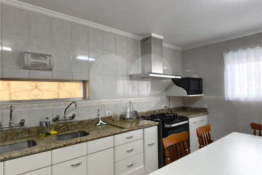 Excelente Sobrado à venda com 281m2 de área construída
