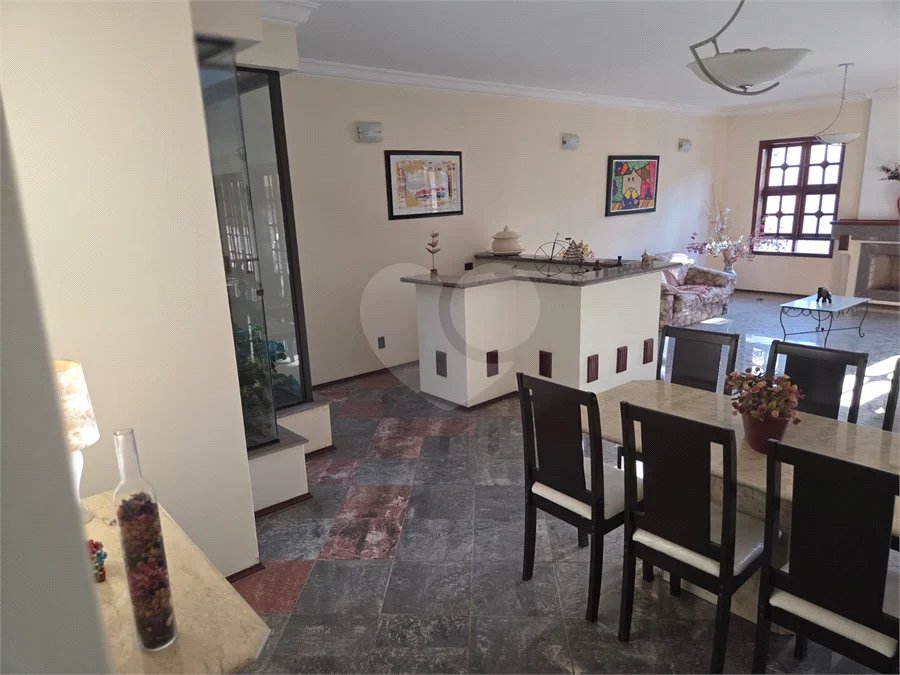 Casa / Sobrado à Venda – Vila Suíça | Indaiatuba/SP