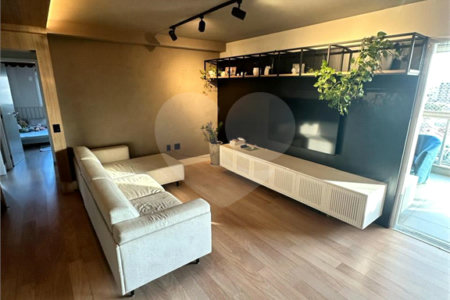 Apartamento à venda no bairro Vila Regente Feijó com 165 m² de área útil construída, com 3 dormitórios, sendo 3 suítes,Mobiliado com 3 Suítes 3 Vagas no Araribá Home Resort