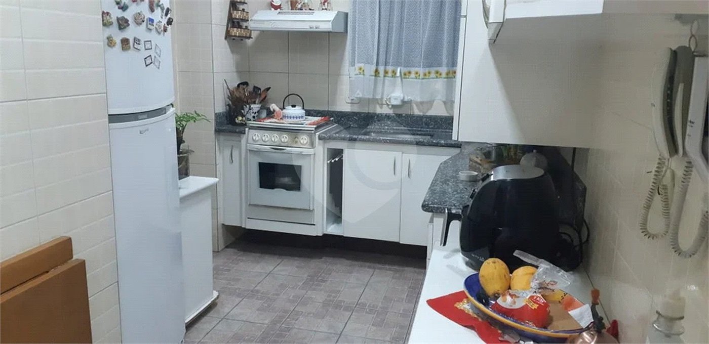 Apartamento 3 dorm, 1 suíte, 2 vagas no Belém