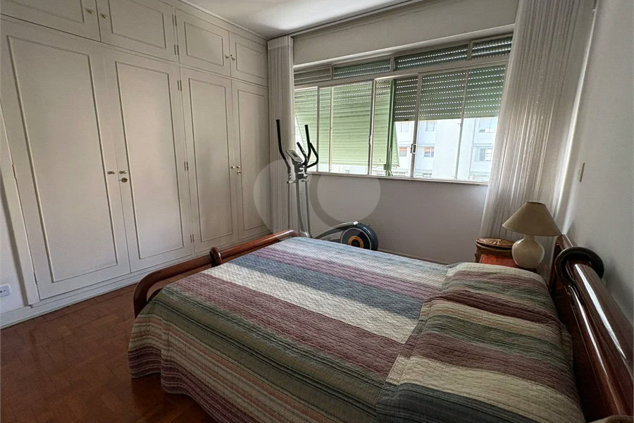 Apartamento Amplo e Mobiliado, 3 Dormitórios, 2 Vagas, Próximo à Paulista