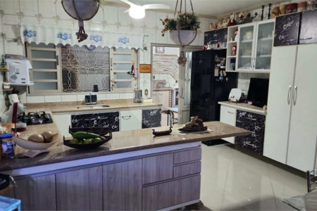 Casa térrea no Jardim Hikare