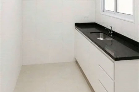 Sobrado à venda com 2 quartos em Jardim San Ressore (caucaia do Alto), Cotia - SP
