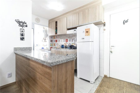 Apartamento de 02 dormitórios sendo 1 suíte