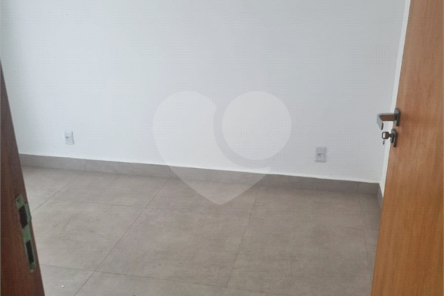 APTO COM 1 DORM NO TUCURUVI