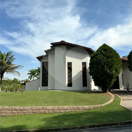 Casa à venda ou para alugar com 4 suítes no condomínio Estância Marambaia, Vinhedo - SP