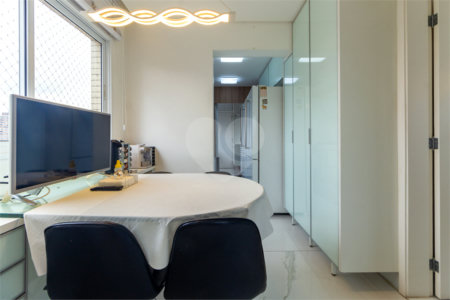 Apartamento de Alto Padrão à Venda na Vila Mariana com 190m², 3 Suítes e Vista para o Parque Ibirapuera