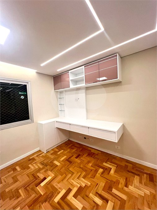 Apartamento à venda com 3 quartos, sendo 1 suíte, em Alto da Boa Vista, São Paulo, SP