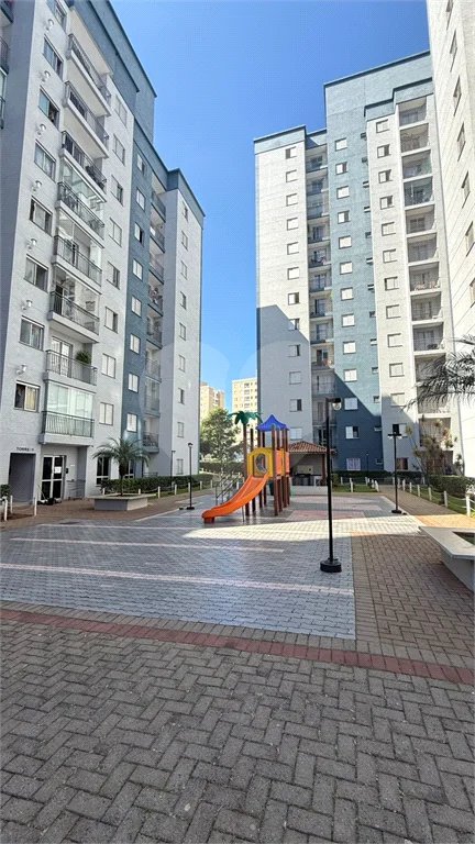 Apartamento com 48m², 2 dormitórios, 1 vaga de garagem, à venda em Itaquera.