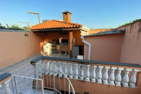 Casa Ampla à Venda no Jardim Bonfiglioli com Área Gourmet e 4 Quartos!
