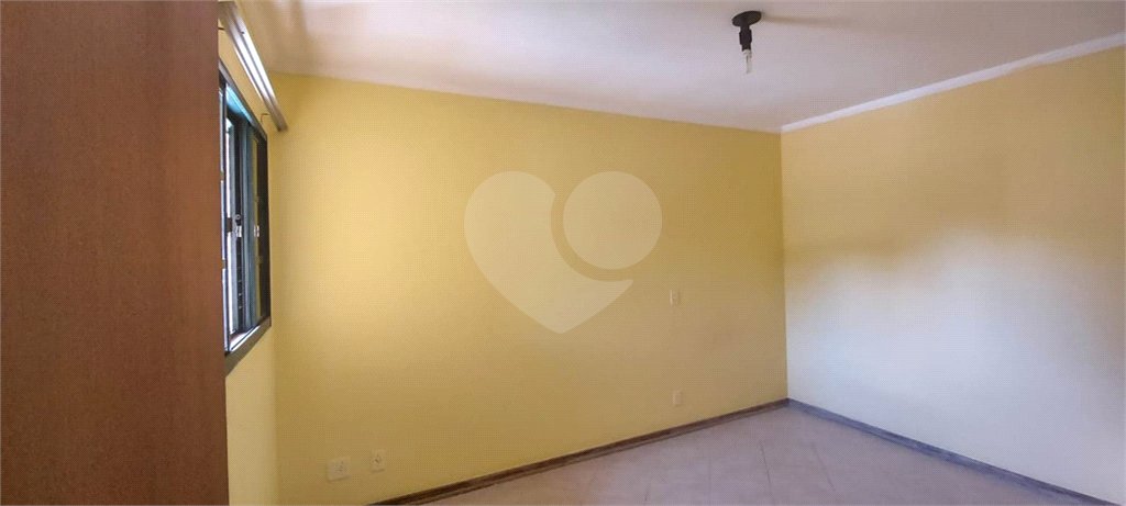 Apartamento no Condomínio Joan Miro .