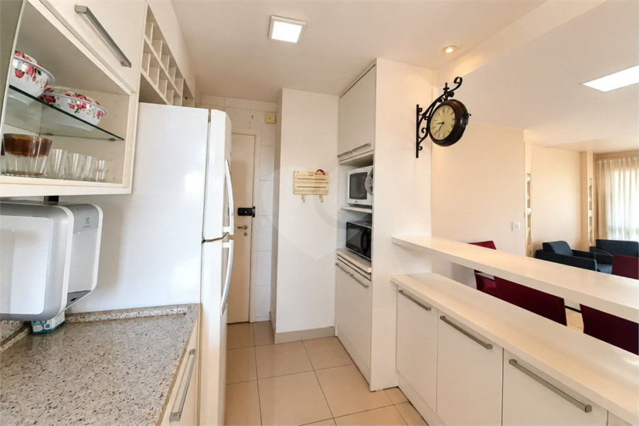 Vila Olímpia - | 128 m² | 3 Suítes | 4 Vagas - Condomínio Clube