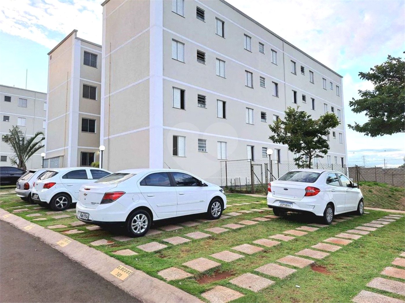 Apartamento para venda no Condomínio Residencial Monte Logan