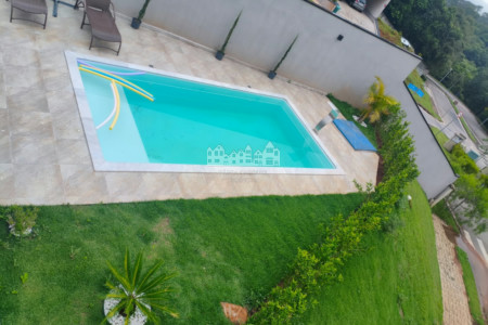 Casa à venda com 3 quartos, sendo 1 suíte,  em Condominio Quintas da Boa Vista, Atibaia, SP