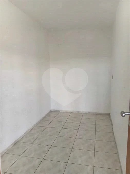 Apartamento à venda ou para alugar com 2 quartos, sendo 1 suíte,  no Centro, São Roque, SP