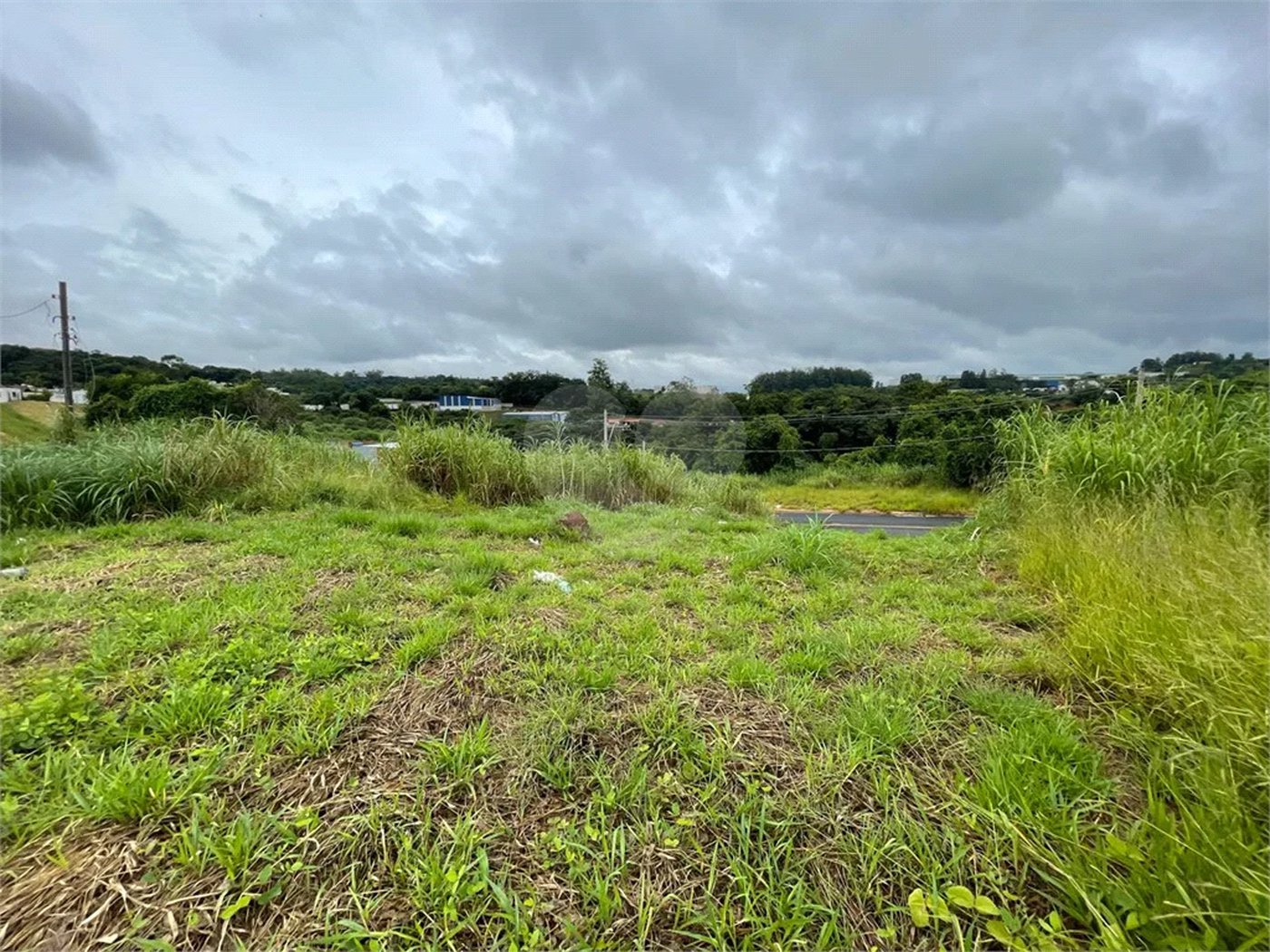 Terreno à venda no condomínio Vila Rea, Louveira - SP