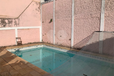 Casa à venda com 3 quartos, sendo 1 suíte, em Interlagos, São Paulo, SP