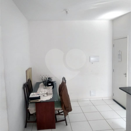 Apartamento para venda no Condomínio Residencial Parque dos Manacás