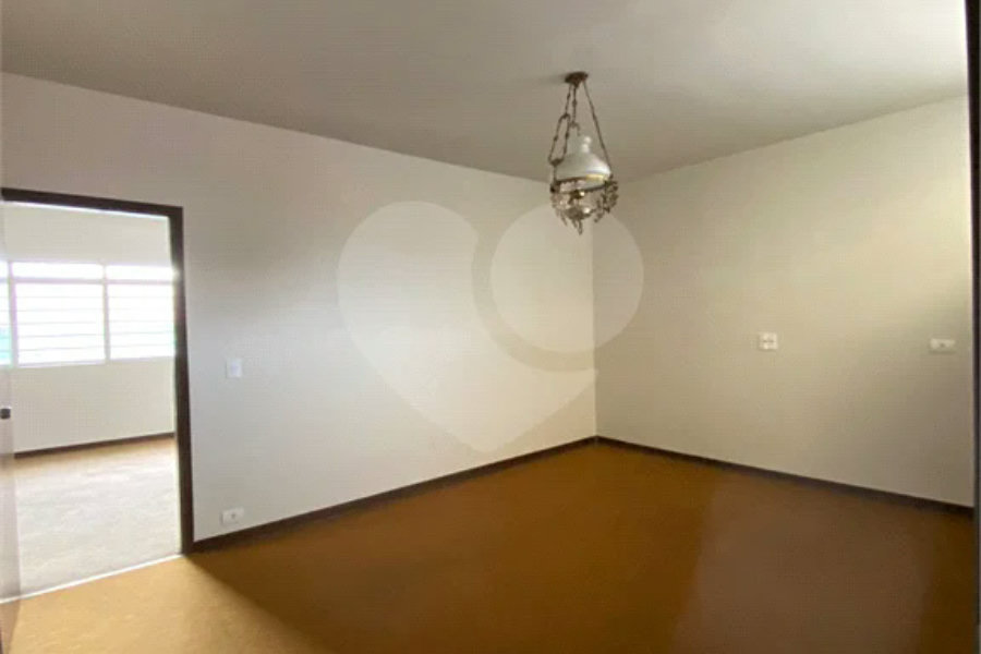 Sobrado comercial para alugar com 3 quartos no Centro de Piracicaba