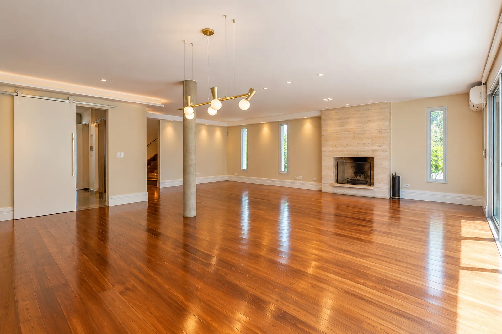 Casa de Vila à venda com 4 suítes em Granja Julieta, São Paulo, SP