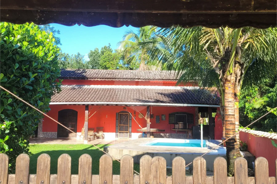 Casa à venda com 3 quartos, sendo 2 suítes, em Costa do Sol, Bertioga, SP