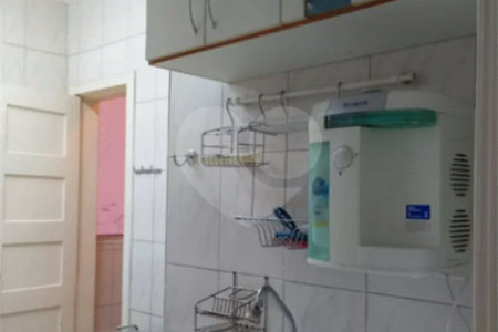 Apartamento Reformado à Venda – Localização Privilegiada!