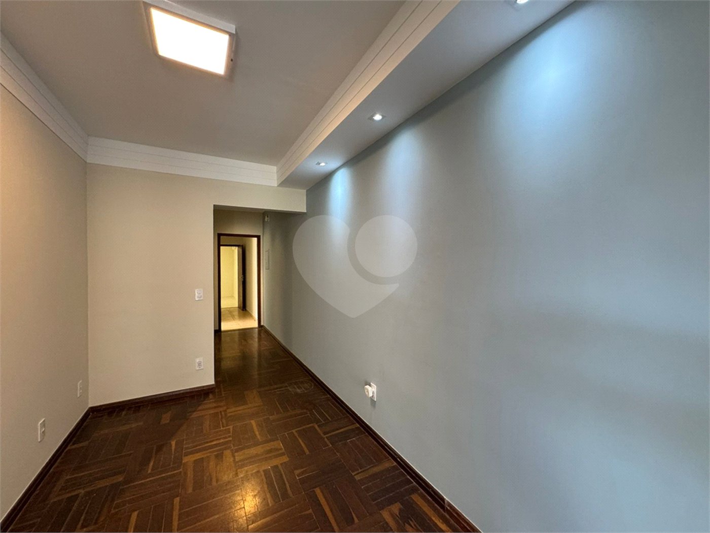 Imóvel comercial á venda, com 766m2 de terreno, em São Carlos-SP
