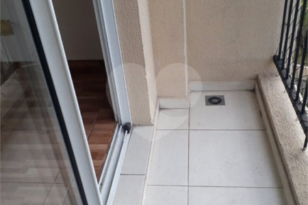 APARTAMENTO REFORMADO C/52,0m² NA SAÚDE