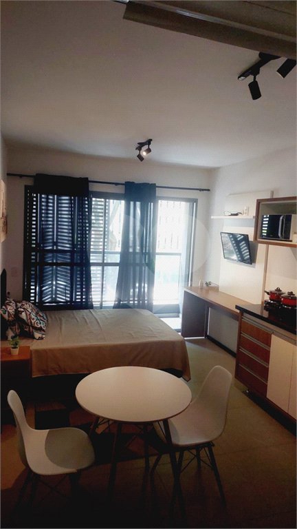 Studio com 27,61 m² a venda na Consolação com sacada