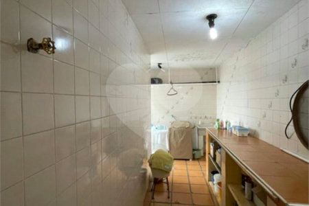 Casa térrea para venda no bairro Vila Xavier em Araraquara/SP.