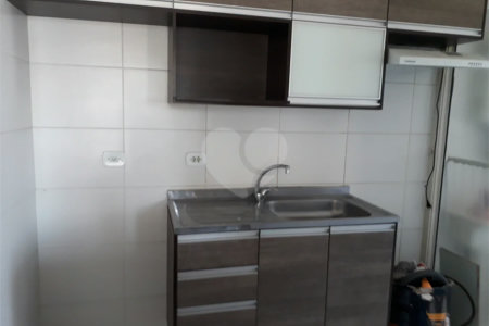 Ótimo apartamento Na rua Newton Prado no Bom Retiro
