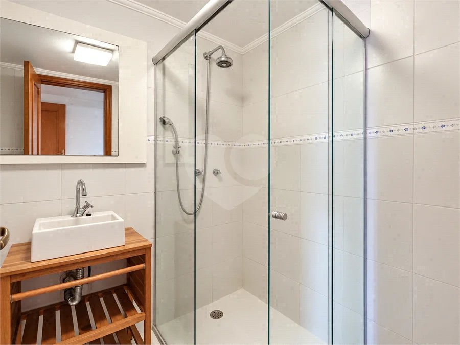 Apartamento com 3 dormitórios sendo 1 suíte à venda em Higienópolis, São Paulo - SP