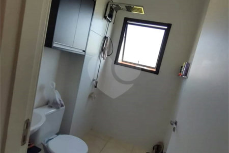Apartamento com 2 dormitórios.