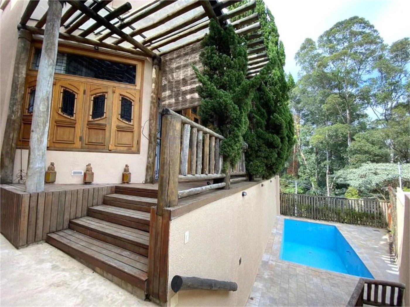Casa à venda com 4 quartos, sendo 3 suítes,  em Morumbi, São Paulo, SP
